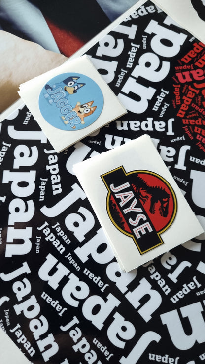 100x Custom Logo and QR code stickers, UV laminated